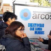 Estudiantes participaron de feria vocacional